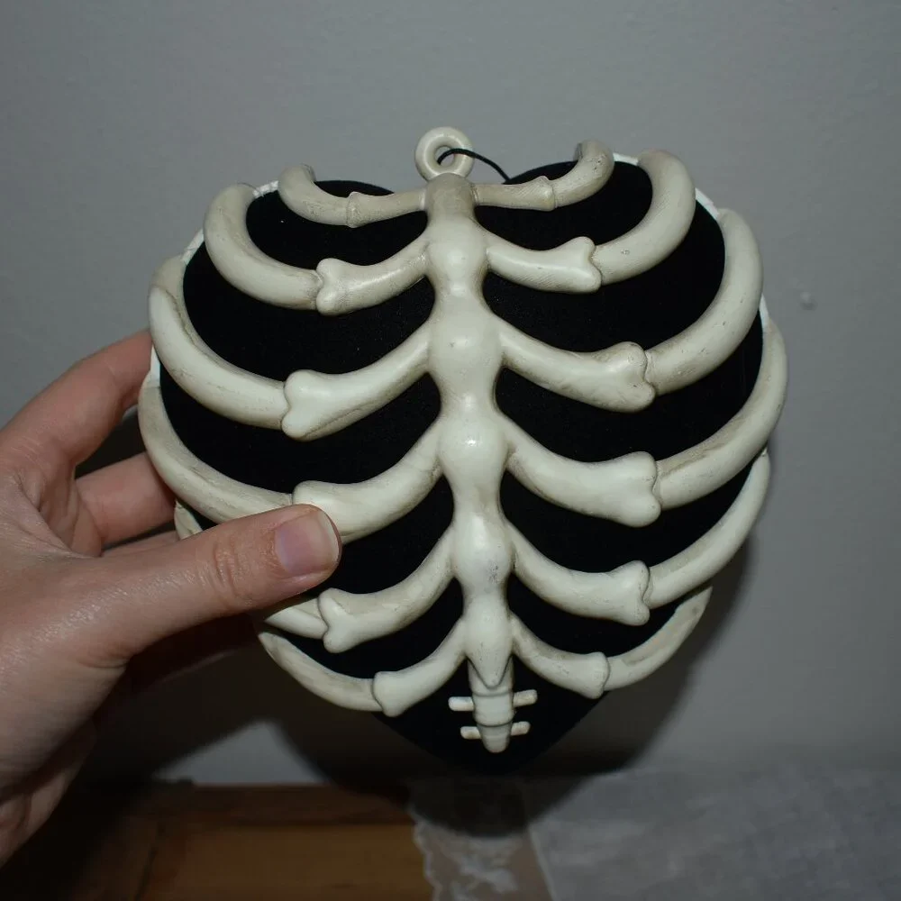 Gothic Black Velvet Skelton Bone Ribcage Heart 6